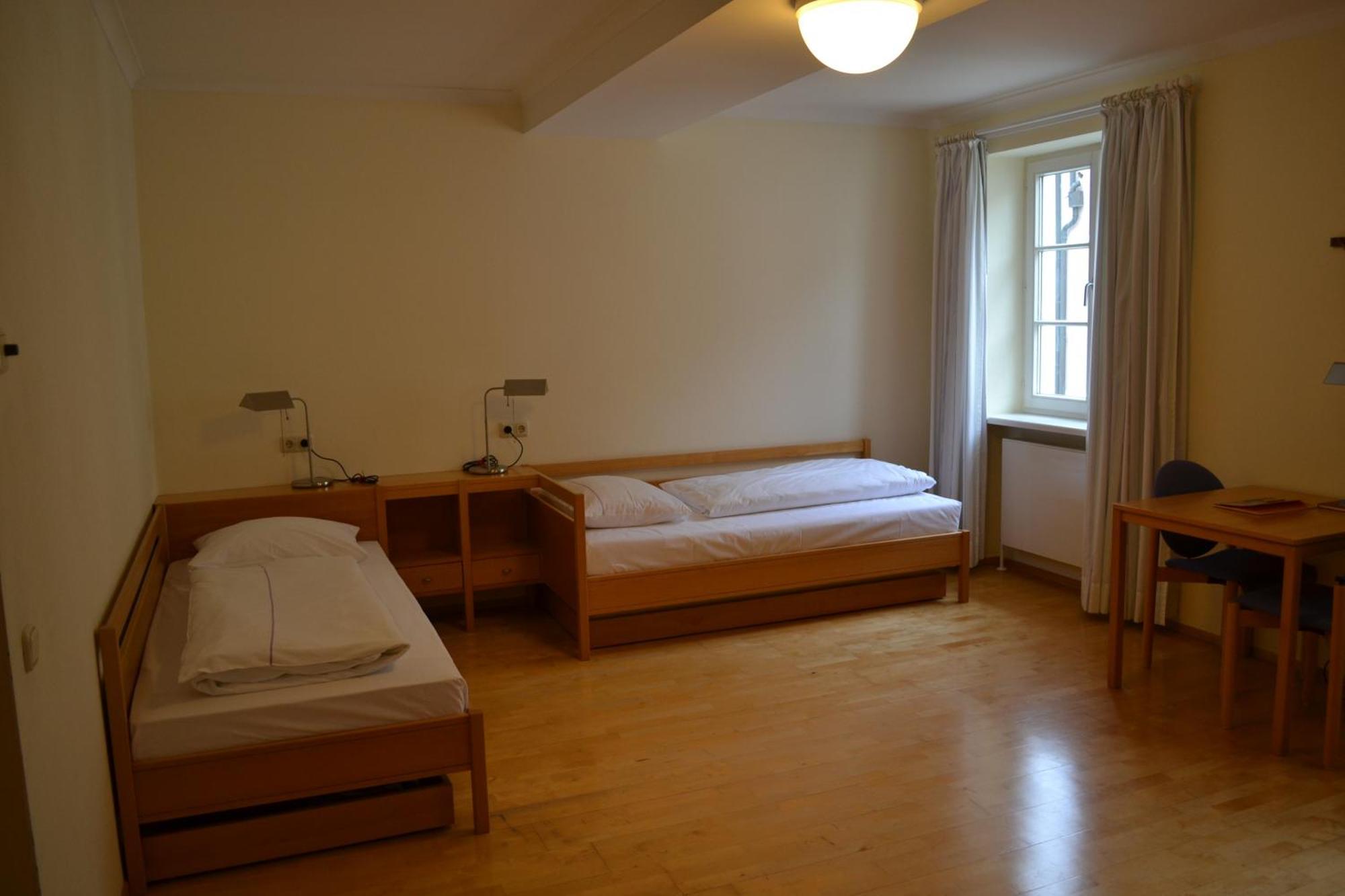 Haus Der Begegnung Heilig Geist Hotel Burghausen Ngoại thất bức ảnh