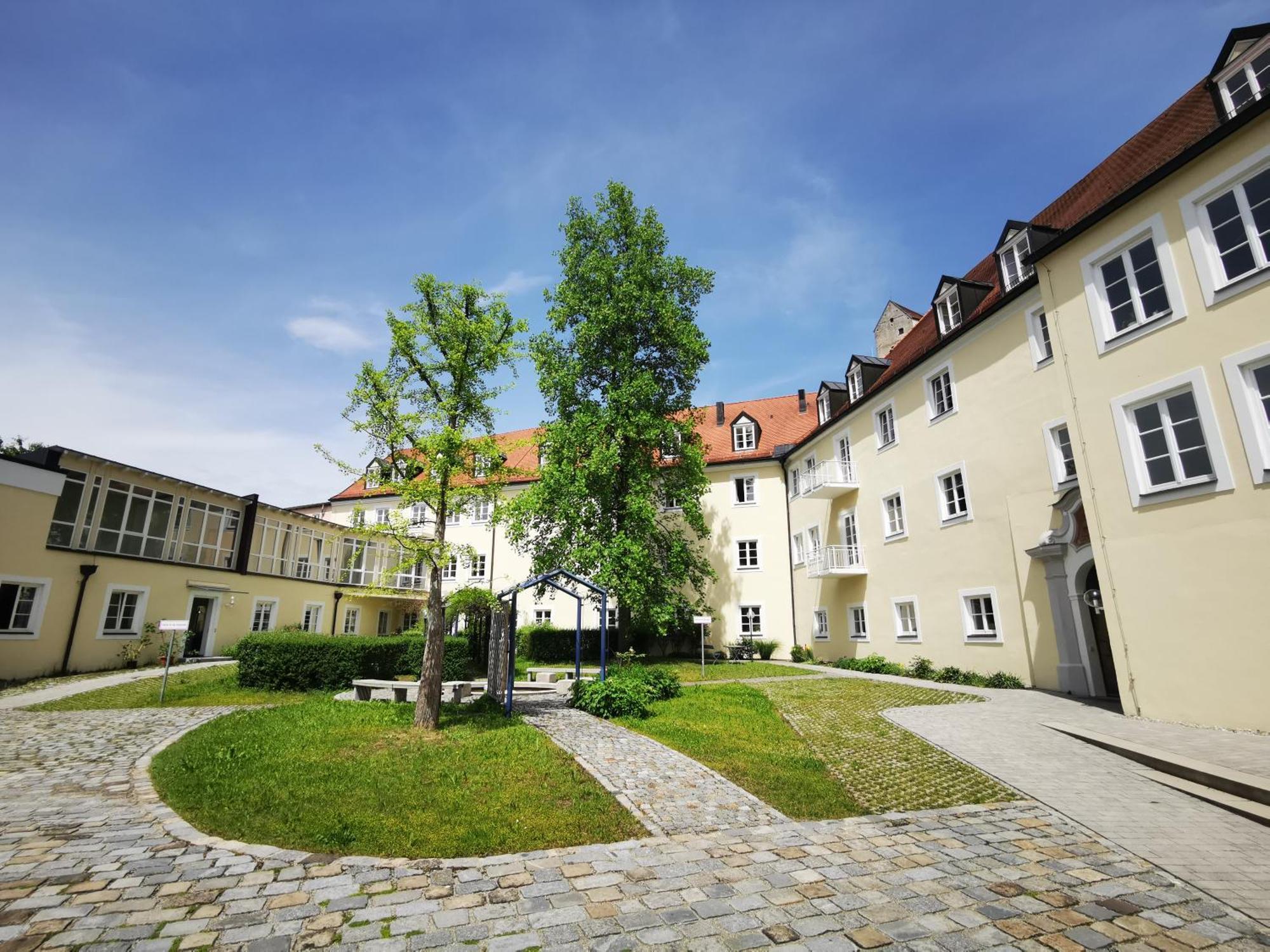 Haus Der Begegnung Heilig Geist Hotel Burghausen Ngoại thất bức ảnh