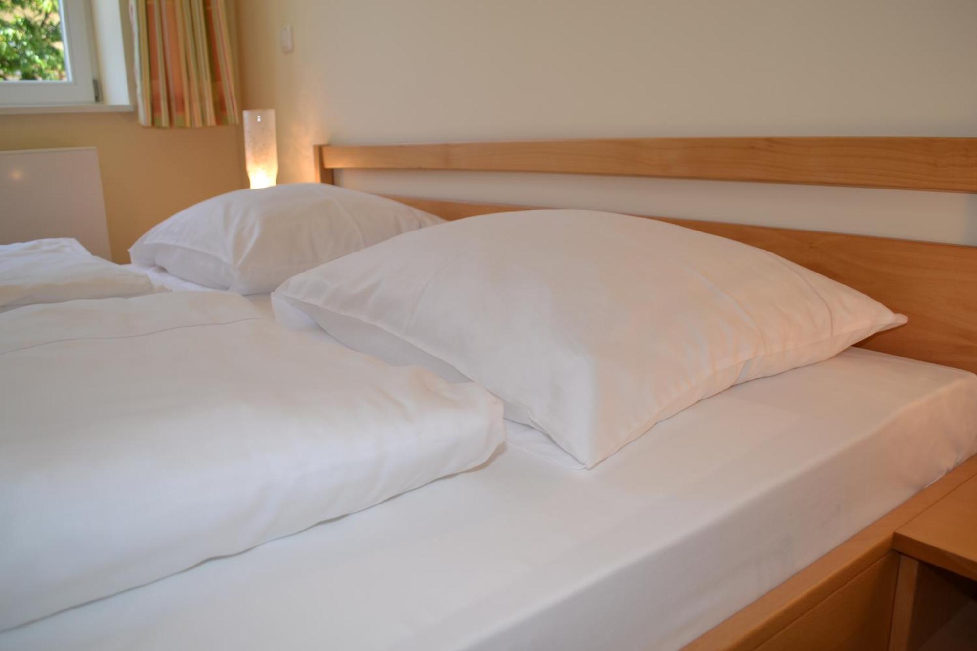 Haus Der Begegnung Heilig Geist Hotel Burghausen Ngoại thất bức ảnh