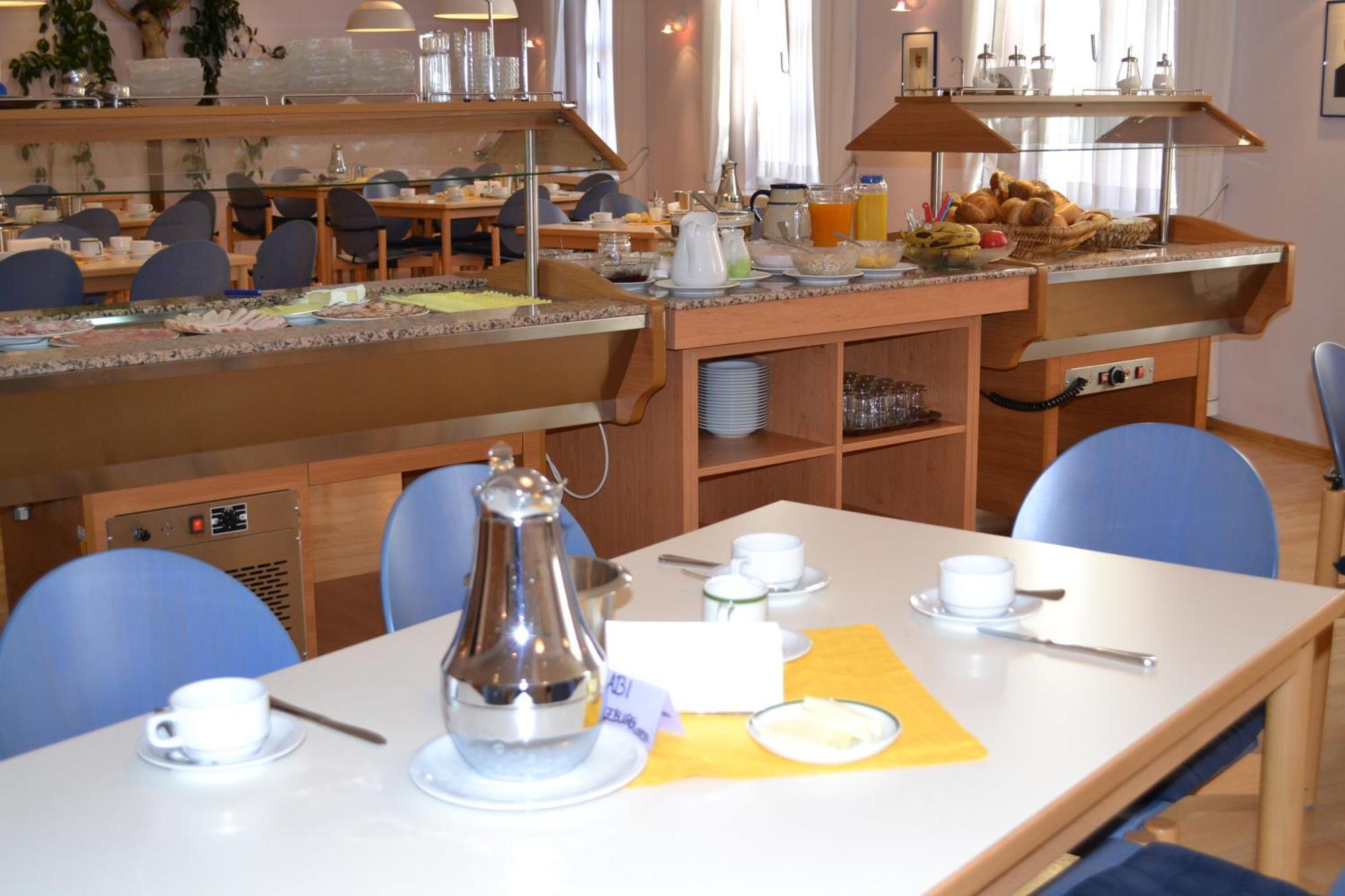 Haus Der Begegnung Heilig Geist Hotel Burghausen Ngoại thất bức ảnh