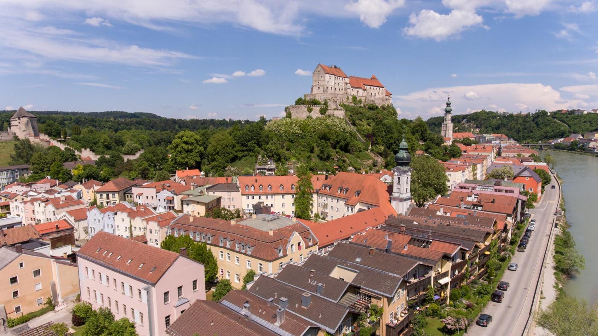 Haus Der Begegnung Heilig Geist Hotel Burghausen Ngoại thất bức ảnh