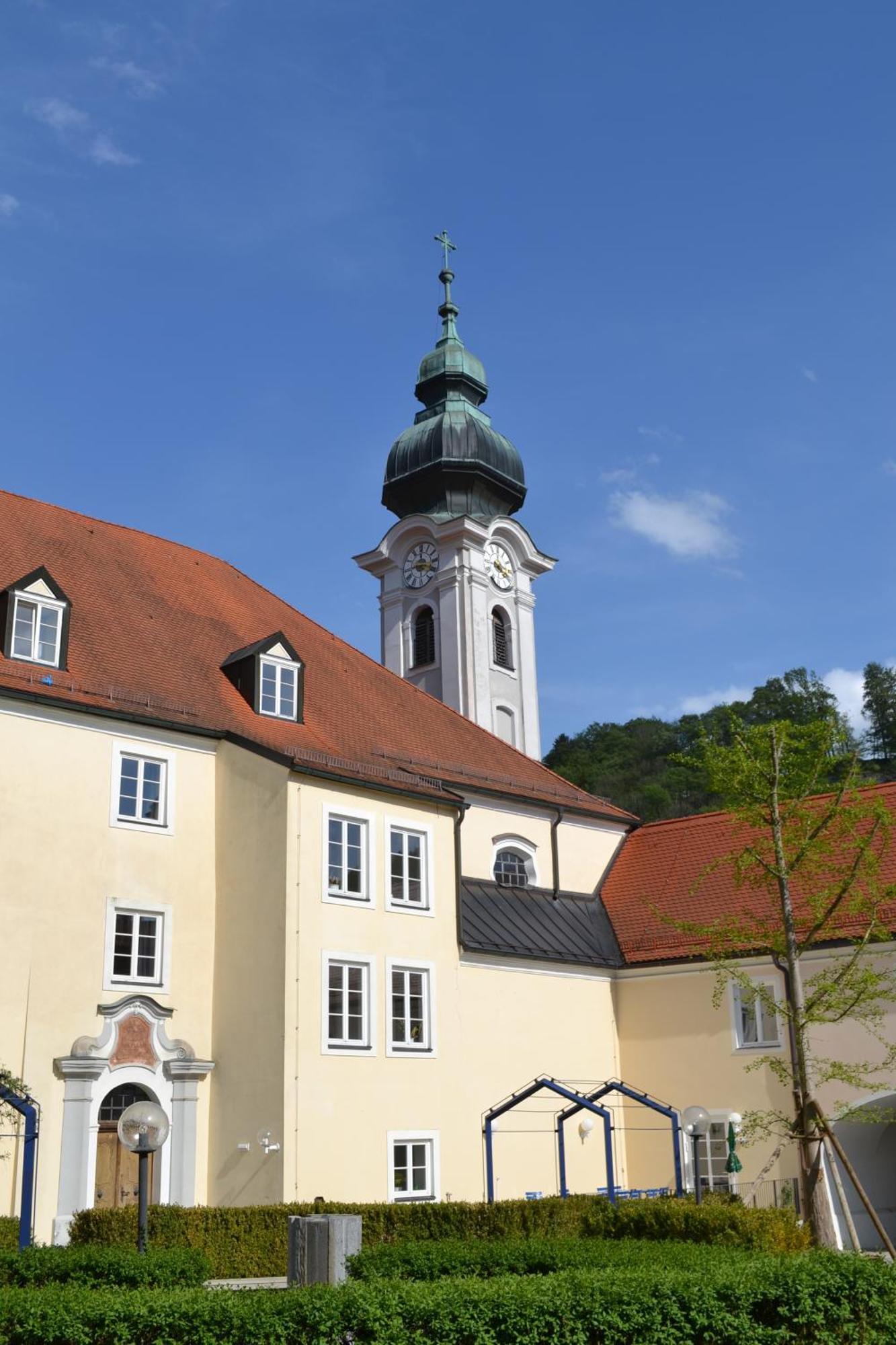 Haus Der Begegnung Heilig Geist Hotel Burghausen Ngoại thất bức ảnh