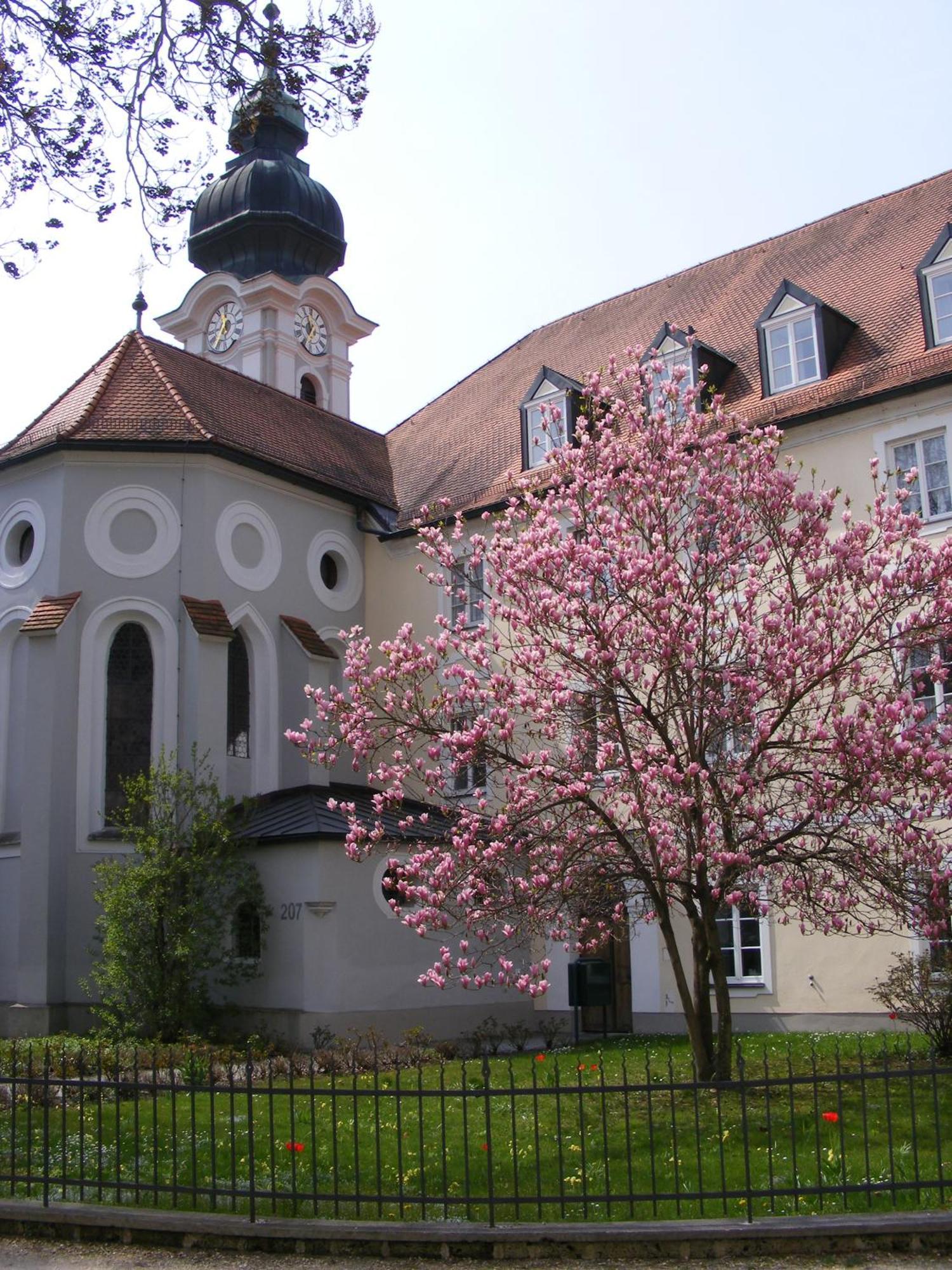 Haus Der Begegnung Heilig Geist Hotel Burghausen Ngoại thất bức ảnh